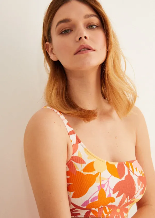 КОСТИМ ЗА КАПЕЊЕ 