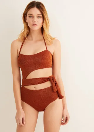 КОСТИМ ЗА КАПЕЊЕ 