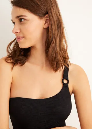 КОСТИМ ЗА КАПЕЊЕ 