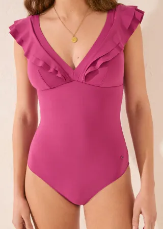 ЕДНОДЕЛЕН КОСТИМ ЗА КАПЕЊЕ 