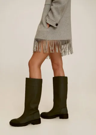 ВИСОКИ ЧИЗМИ 