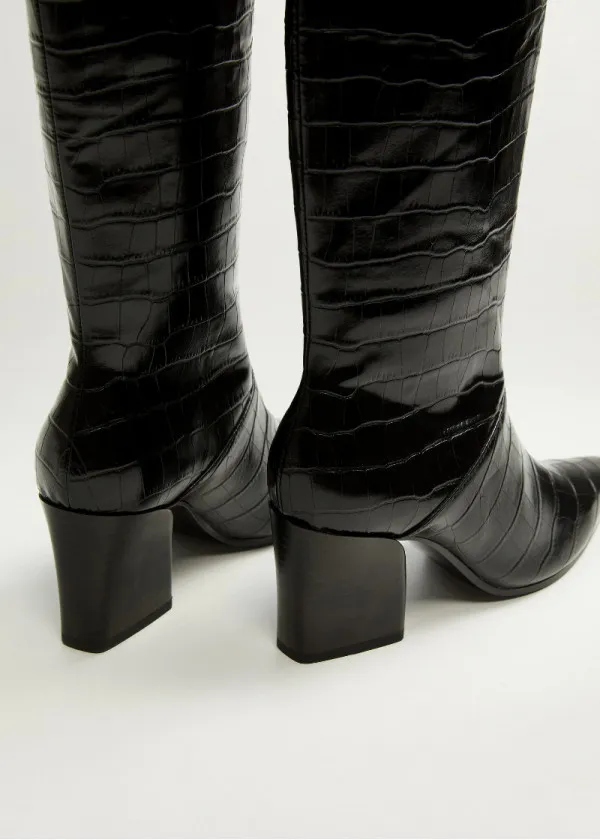 ВИСОКИ ЧИЗМИ 