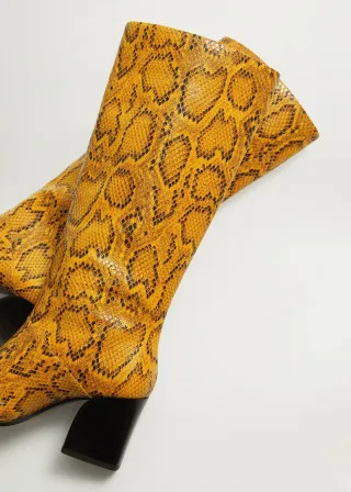 ВИСОКИ ЧИЗМИ 