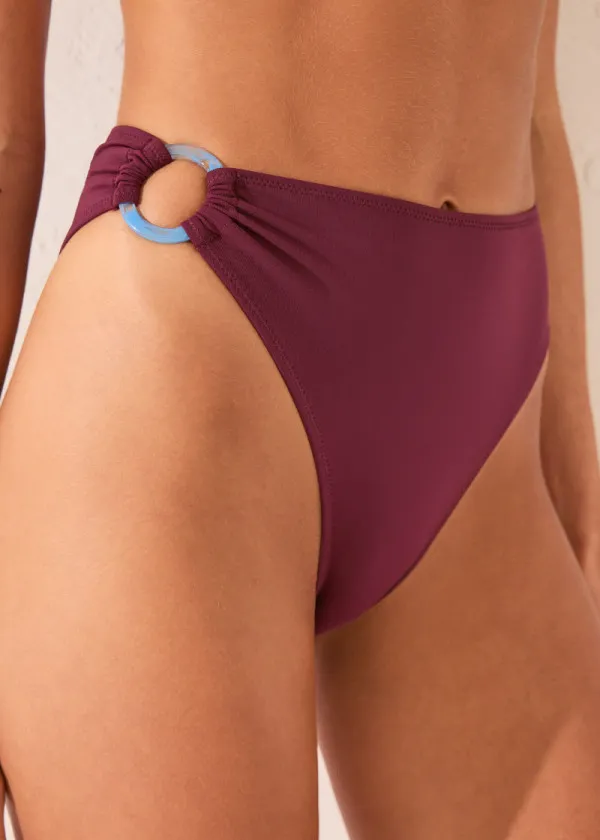 КОСТИМ ЗА КАПЕЊЕ ДОЛЕН ДЕЛ 