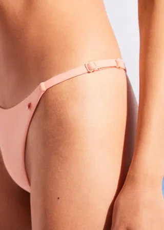 КОСТИМ ЗА КАПЕЊЕ ДОЛЕН ДЕЛ 