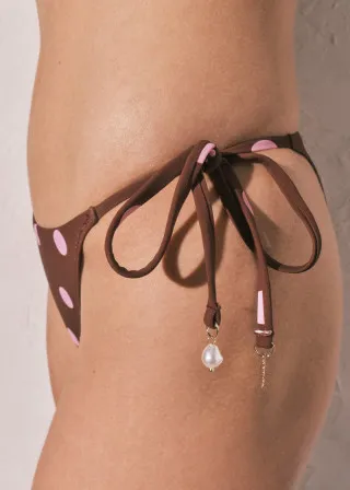 КОСТИМ ЗА КАПЕЊЕ ДОЛЕН ДЕЛ 