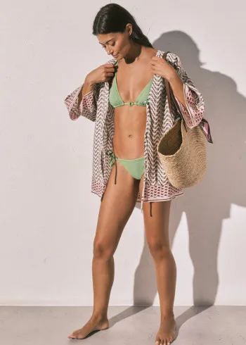 КОСТИМ ЗА КАПЕЊЕ ДОЛЕН ДЕЛ 