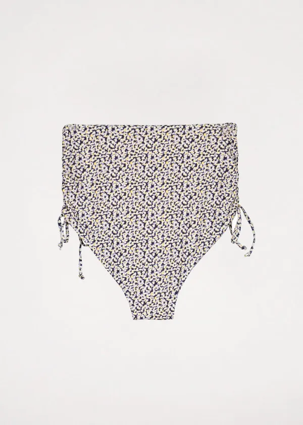 КОСТИМ ЗА КАПЕЊЕ ДОЛЕН ДЕЛ 