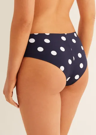 КОСТИМ ЗА КАПЕЊЕ 