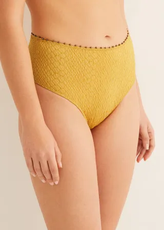 КОСТИМ ЗА КАПЕЊЕ 