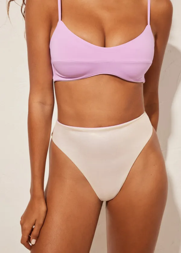 КОСТИМ ЗА КАПЕЊЕ ДОЛЕН ДЕЛ 