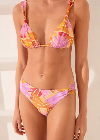 КОСТИМ ЗА КАПЕЊЕ ДОЛЕН ДЕЛ 