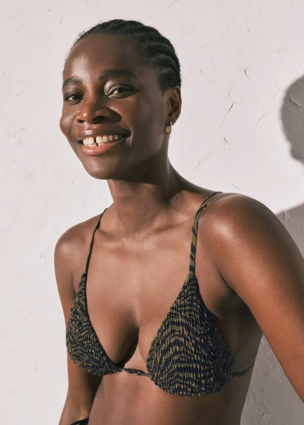 КОСТИМ ЗА КАПЕЊЕ ГОРЕН ДЕЛ Б 