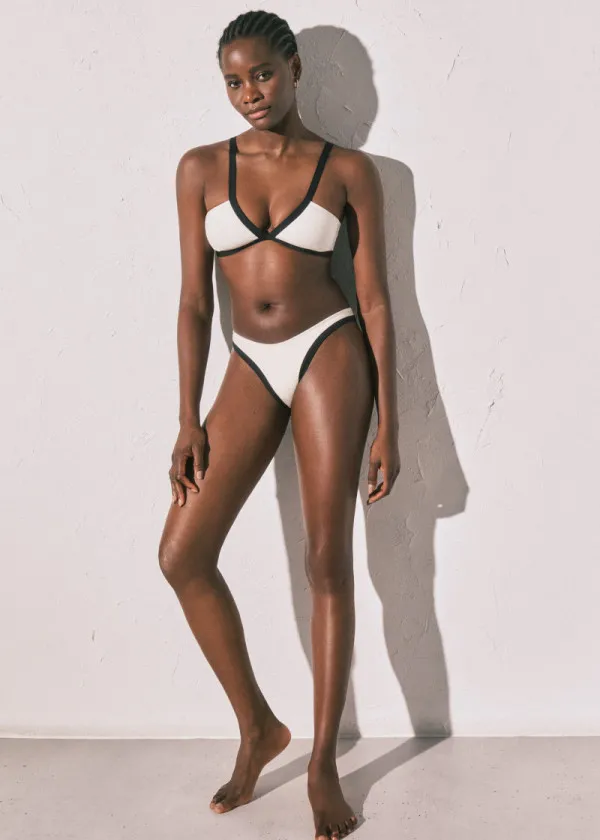 КОСТИМ ЗА КАПЕЊЕ ГОРЕН ДЕЛ Б 