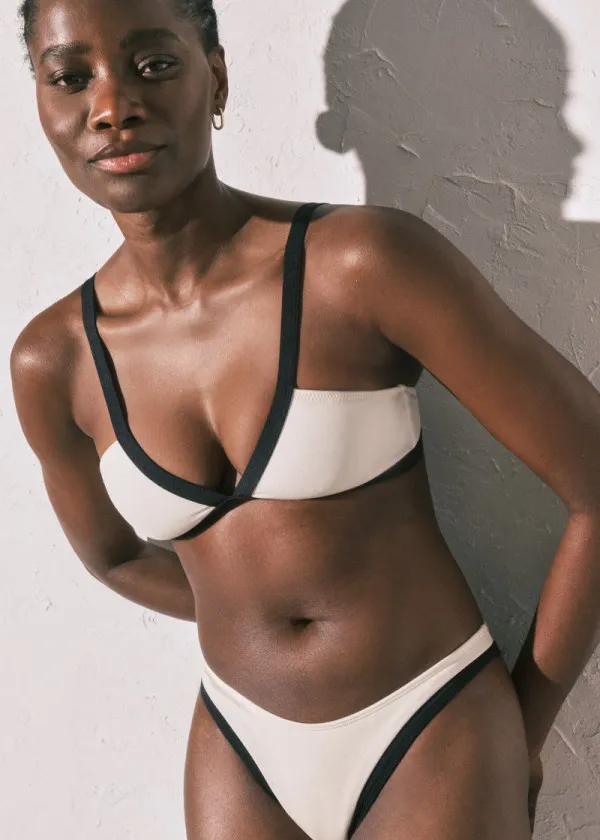 КОСТИМ ЗА КАПЕЊЕ ГОРЕН ДЕЛ Б 