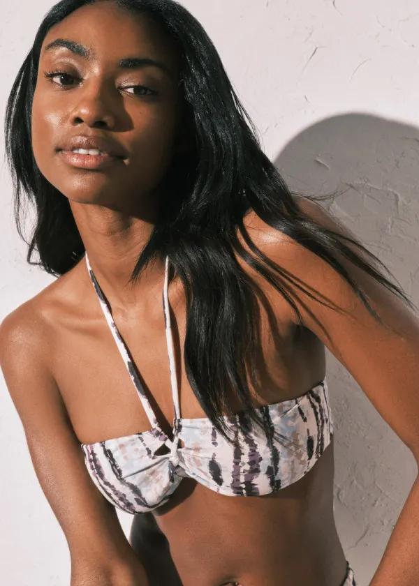 КОСТИМ ЗА КАПЕЊЕ ГОРЕН ДЕЛ Б 