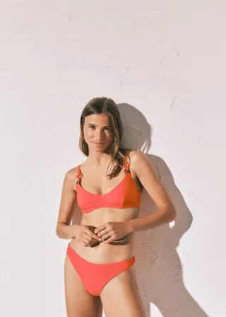 КОСТИМ ЗА КАПЕЊЕ ГОРЕН ДЕЛ Б 