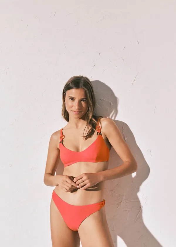 КОСТИМ ЗА КАПЕЊЕ ГОРЕН ДЕЛ Б 