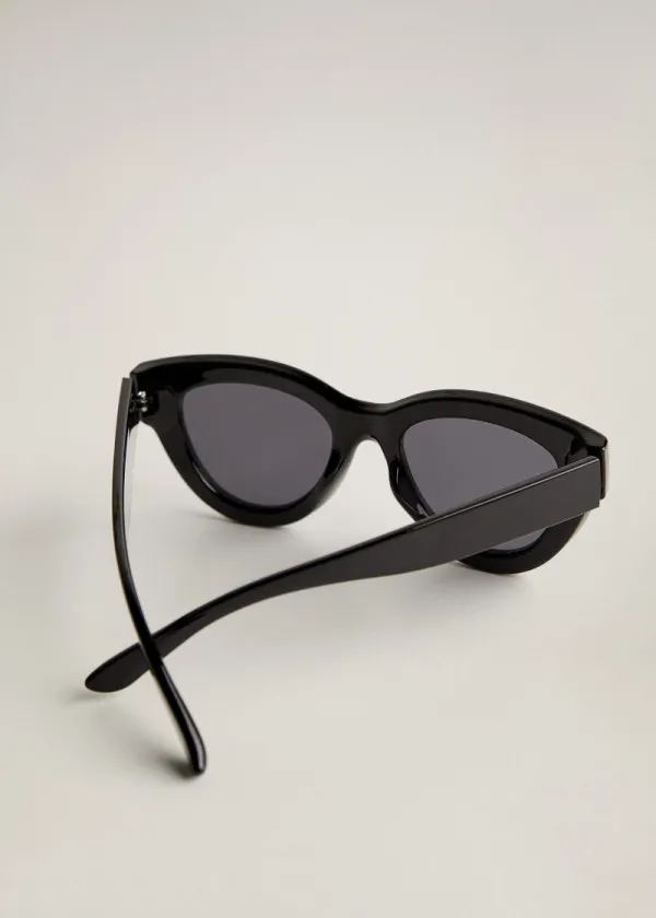 ОЧИЛА ЗА СОНЦЕ 