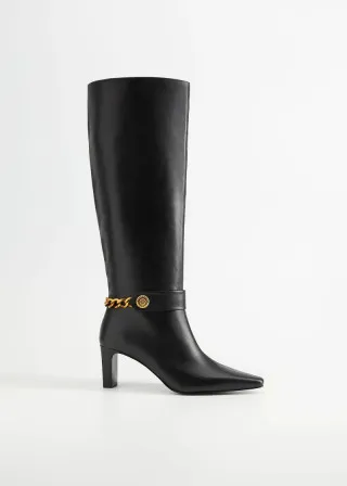 ВИСОКИ ЧИЗМИ 