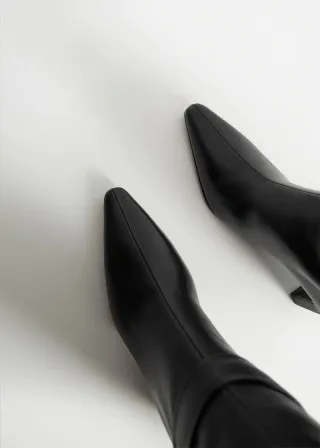 ВИСОКИ ЧИЗМИ 