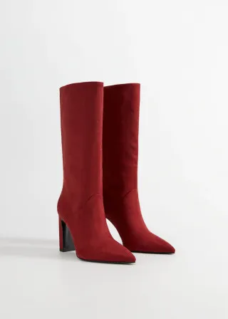 ВИСОКИ ЧИЗМИ 