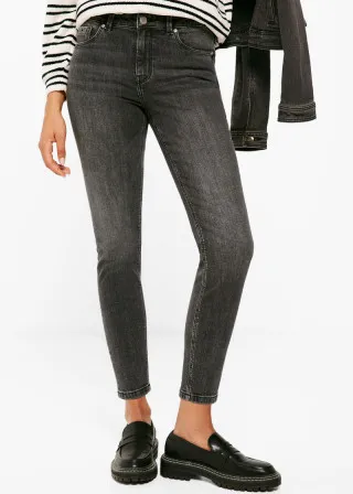 ЖЕНСКИ ФАРМЕРКИ 