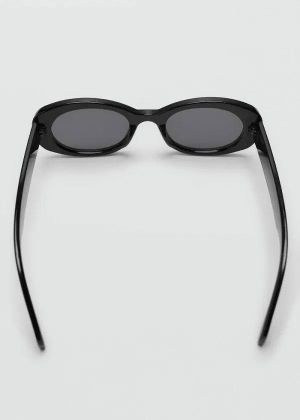 ОЧИЛА ЗА СОНЦЕ 