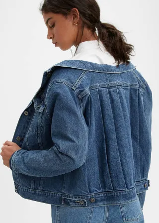 ДЕНИМ ЈАКНА 