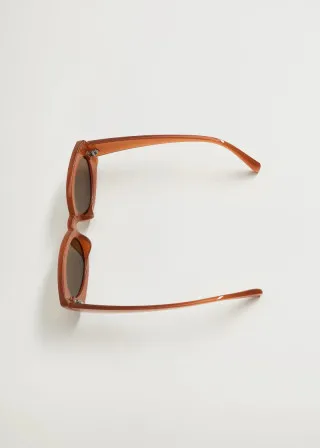 ОЧИЛА ЗА СОНЦЕ 