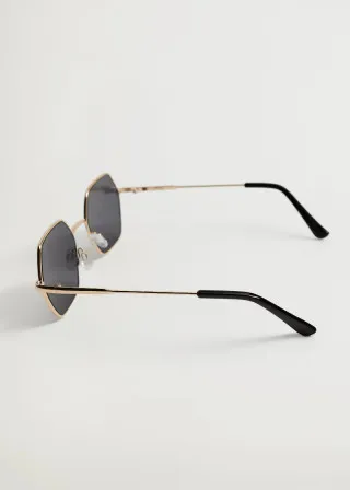 ОЧИЛА ЗА СОНЦЕ 