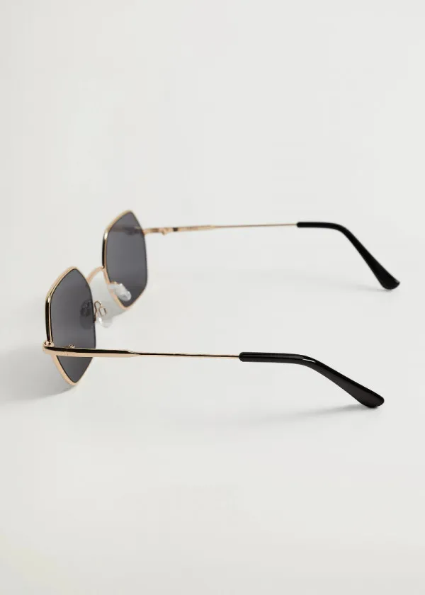 ОЧИЛА ЗА СОНЦЕ 