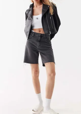 КОЖНА ЈАКНА 