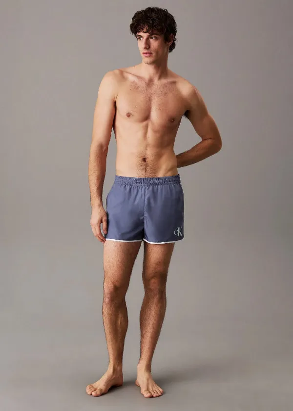 КОСТИМ ЗА КАПЕЊЕ 