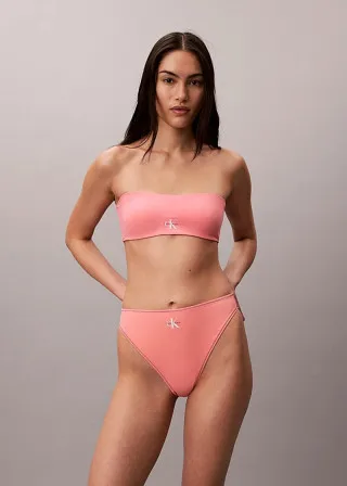 КОСТИМ ЗА КАПЕЊЕ 