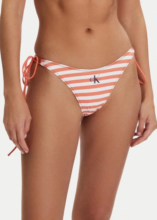 КОСТИМ ЗА КАПЕЊЕ 