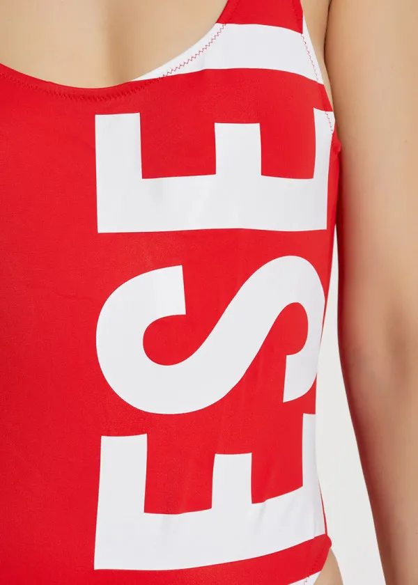 ЕДНОДЕЛЕН КОСТИМ ЗА КАПЕЊЕ 