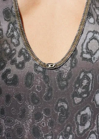 КОСТИМ ЗА КАПЕЊЕ 