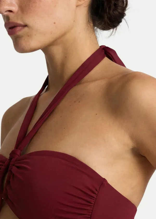 КОСТИМ ЗА КАПЕЊЕ 