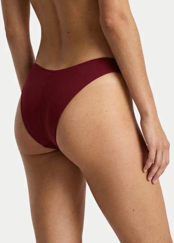 КОСТИМ ЗА КАПЕЊЕ 