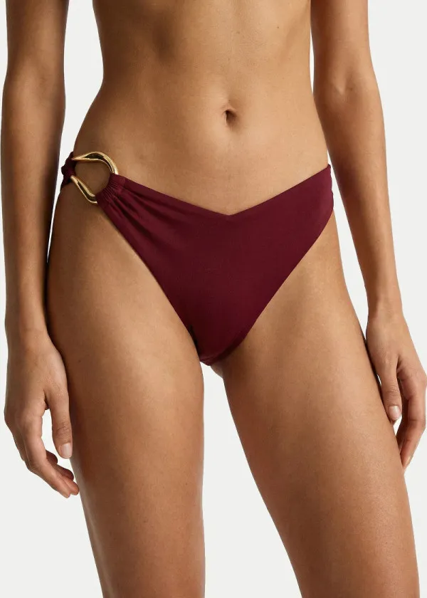 КОСТИМ ЗА КАПЕЊЕ 