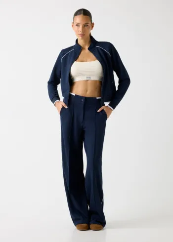 ТРЕНЕРКИ ДОЛЕН ДЕЛ 