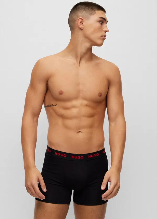 МАИЦА И БОКСЕРКИ 