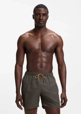 КОСТИМ ЗА КАПЕЊЕ 