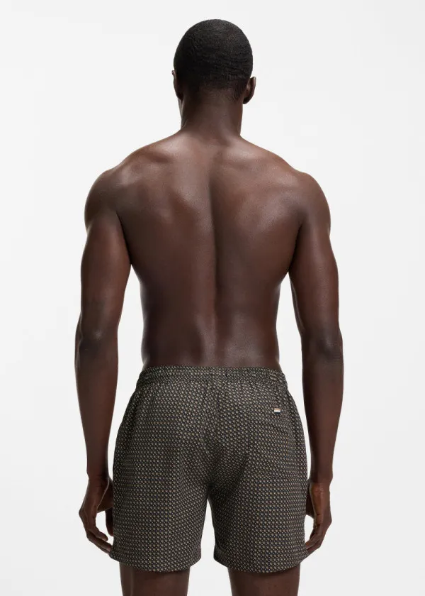 КОСТИМ ЗА КАПЕЊЕ 