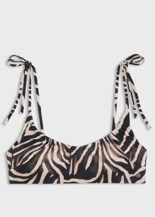 КОСТИМ ЗА КАПЕЊЕ 