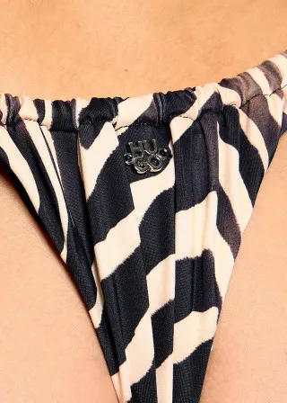 КОСТИМ ЗА КАПЕЊЕ 