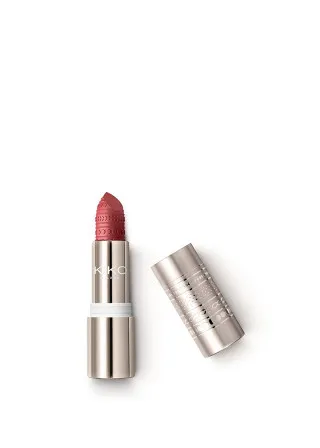 КАРМИН ЗА УСНИ 