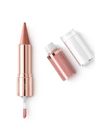 КАРМИН ЗА УСНИ 