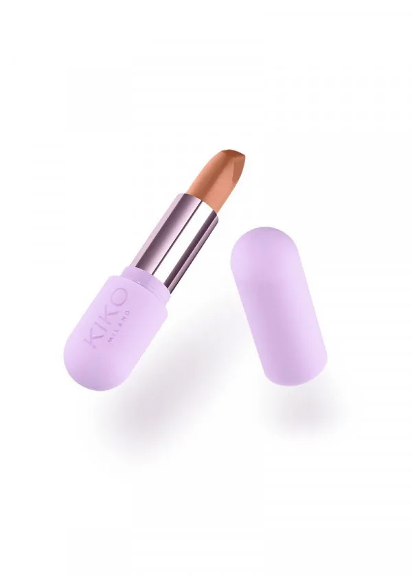 КАРМИН ЗА УСНИ 